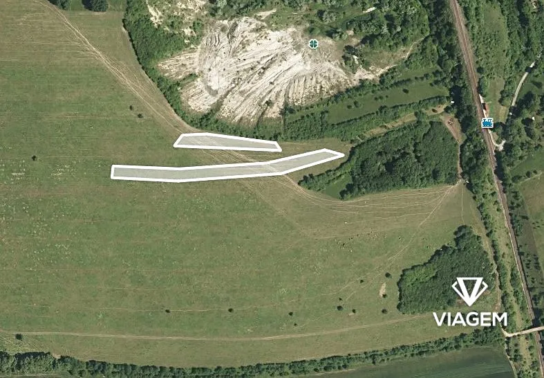 Prodej podílu 1/2 pole 1935 m²